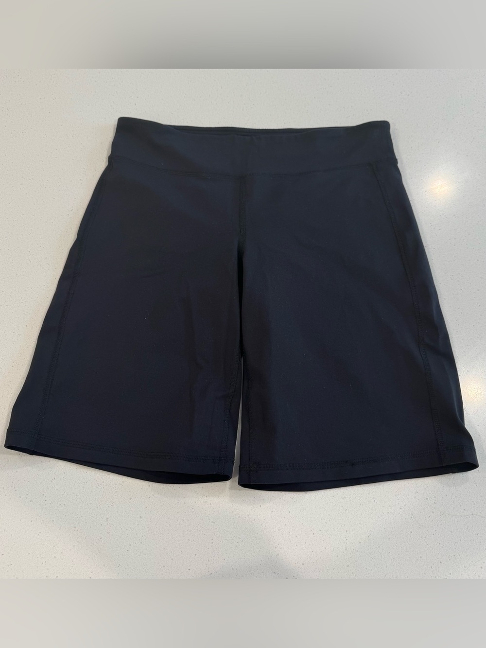 Athleta Black Kickbooty Bermuda Training Shorts 9” Inseam